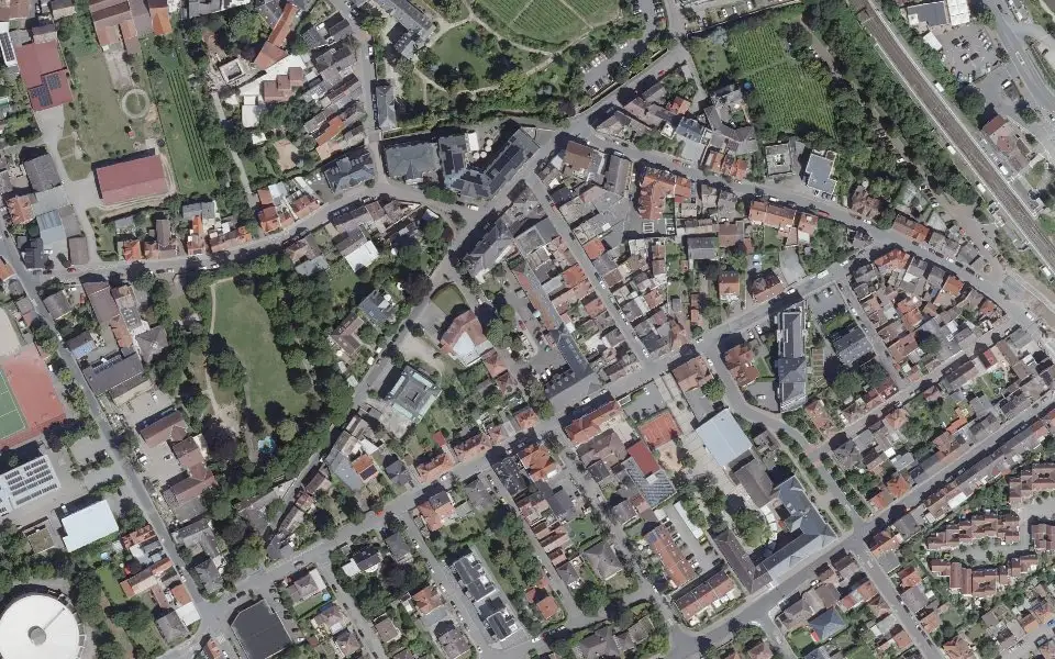 Luftbild mit der Einzellage Findling