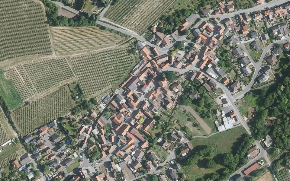 Luftbild mit der Einzellage Schloß